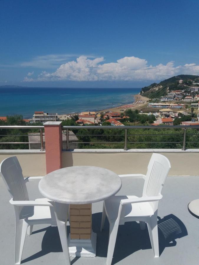 Theos Apartments Agios Stefanos Avliotes  Exterior foto